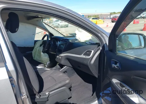 2017 Dodge Journey Sxt z USA, uszkodzony, nr VIN 3C4PDCBB1HT517339